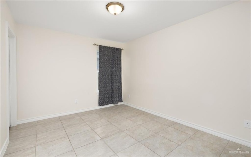 313 Olympic Street, Edinburg, TX 78541, 4 Habitaciones Habitaciones , ,2 BañosBaños,Residential,En Venta,313 Olympic Street,470149