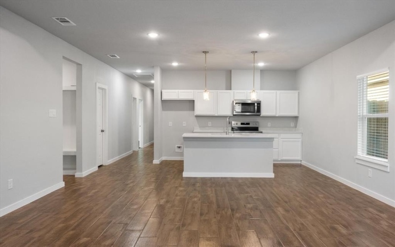 1217 E 6th Avenue, Corsicana, TX 75110, 3 Bedrooms Bedrooms, ,2 BathroomsBathrooms,Residential,For Sale,1217 E 6th Avenue,0,21100392