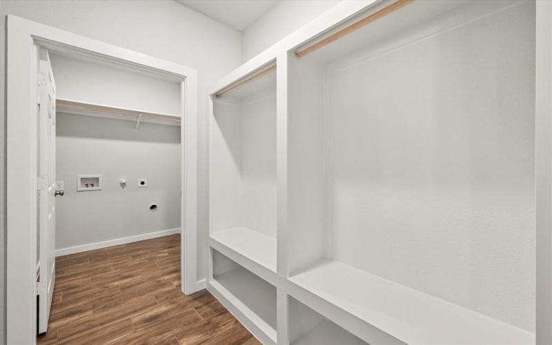 1217 E 6th Avenue, Corsicana, TX 75110, 3 Bedrooms Bedrooms, ,2 BathroomsBathrooms,Residential,For Sale,1217 E 6th Avenue,0,21100392