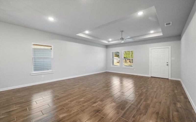 1217 E 6th Avenue, Corsicana, TX 75110, 3 Bedrooms Bedrooms, ,2 BathroomsBathrooms,Residential,For Sale,1217 E 6th Avenue,0,21100392