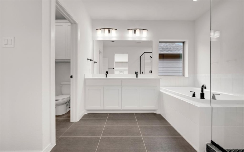 3750 Long Stem Street, Grand Prairie, TX 76084, 3 Habitaciones Habitaciones , ,2 BañosBaños,Residential,En Venta,3750 Long Stem Street,0,21100453