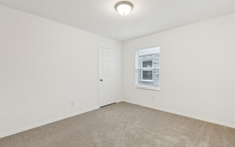 2724 Barton Springs Drive, Denton, TX 76208, 3 Habitaciones Habitaciones , ,2 BañosBaños,Residential,En Venta,2724 Barton Springs Drive,0,21100483