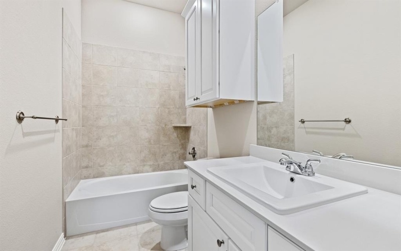 3941 Lakefield Drive, Heartland, TX 75114, 3 Bedrooms Bedrooms, ,2 BathroomsBathrooms,Residential,For Sale,3941 Lakefield Drive,0,21100580