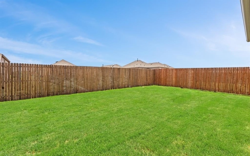 3941 Lakefield Drive, Heartland, TX 75114, 3 Bedrooms Bedrooms, ,2 BathroomsBathrooms,Residential,For Sale,3941 Lakefield Drive,0,21100580