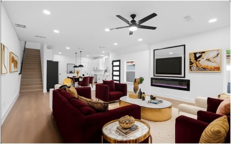 1407 Barry Avenue, Dallas, TX 75223, 3 Bedrooms Bedrooms, ,2 BathroomsBathrooms,Residential,For Sale,1407 Barry Avenue,0,21100679