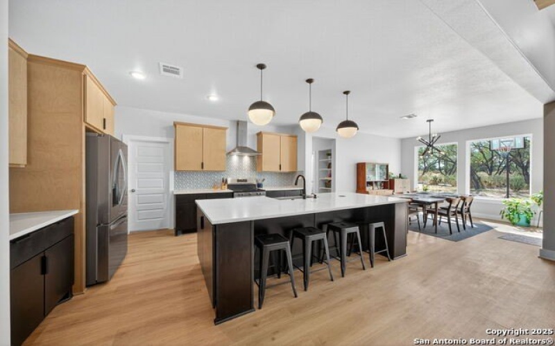 558 County Road 7713, Devine, TX 78016, 5 Bedrooms Bedrooms, ,3 BathroomsBathrooms,Residential,For Sale,558 County Road 7713,0,1919433