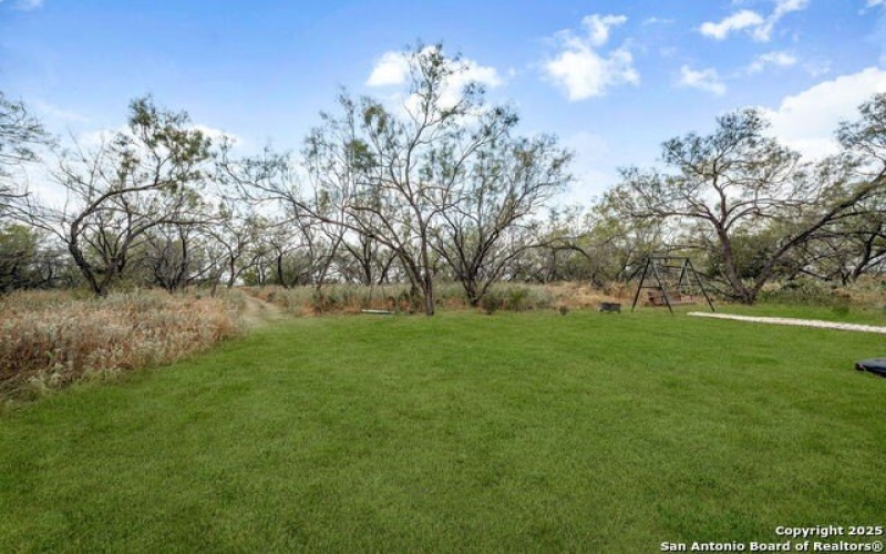 558 County Road 7713, Devine, TX 78016, 5 Bedrooms Bedrooms, ,3 BathroomsBathrooms,Residential,For Sale,558 County Road 7713,0,1919433