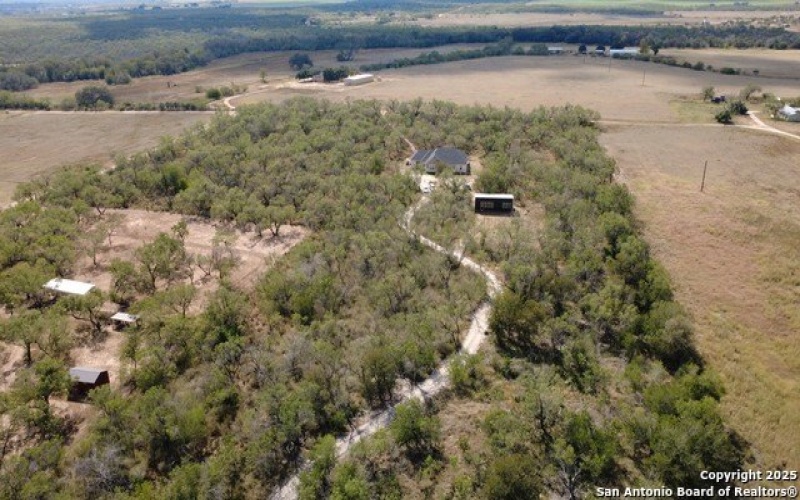 558 County Road 7713, Devine, TX 78016, 5 Bedrooms Bedrooms, ,3 BathroomsBathrooms,Residential,For Sale,558 County Road 7713,0,1919433