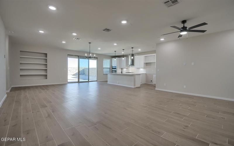 13741 Centro Vista Avenue, El Paso, TX 79928, 3 Bedrooms Bedrooms, ,2 BathroomsBathrooms,Residential,For Sale,13741 Centro Vista Avenue,0,932961