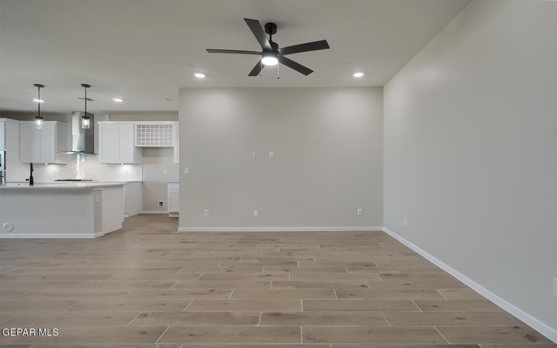 13741 Centro Vista Avenue, El Paso, TX 79928, 3 Bedrooms Bedrooms, ,2 BathroomsBathrooms,Residential,For Sale,13741 Centro Vista Avenue,0,932961