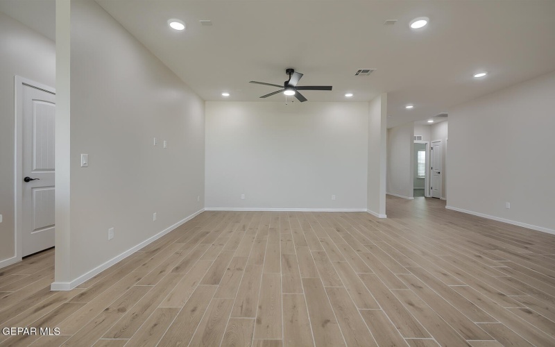 13741 Centro Vista Avenue, El Paso, TX 79928, 3 Bedrooms Bedrooms, ,2 BathroomsBathrooms,Residential,For Sale,13741 Centro Vista Avenue,0,932961