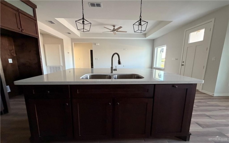 403 Barcelona Avenue, Donna, TX 78537, 3 Bedrooms Bedrooms, ,2 BathroomsBathrooms,Residential,For Sale,403 Barcelona Avenue,0,485885