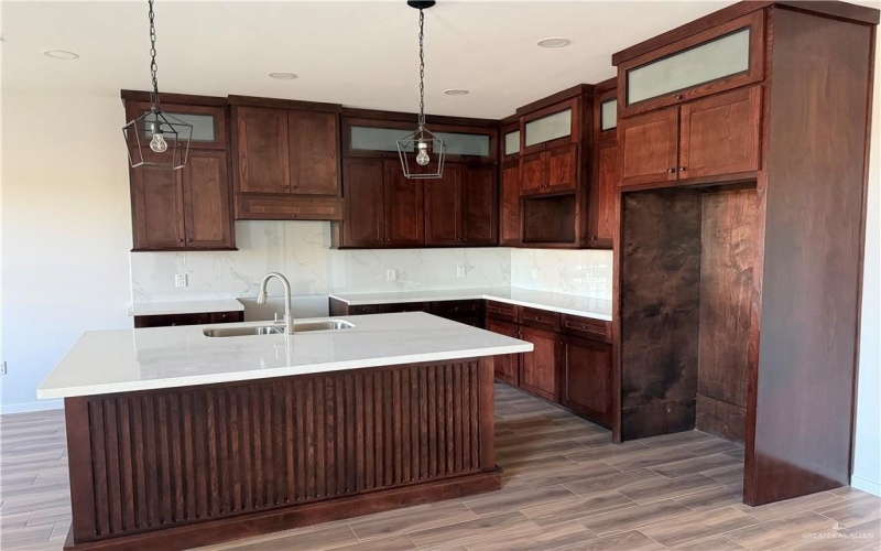 403 Barcelona Avenue, Donna, TX 78537, 3 Bedrooms Bedrooms, ,2 BathroomsBathrooms,Residential,For Sale,403 Barcelona Avenue,0,485885