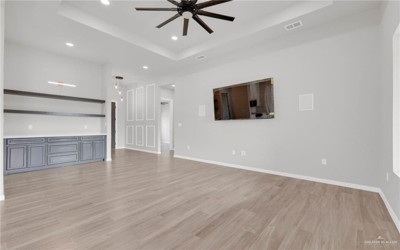 8007 N 48th Lane, McAllen, TX 78504, 4 Bedrooms Bedrooms, ,3 BathroomsBathrooms,Residential,For Sale,8007 N 48th Lane,0,485911