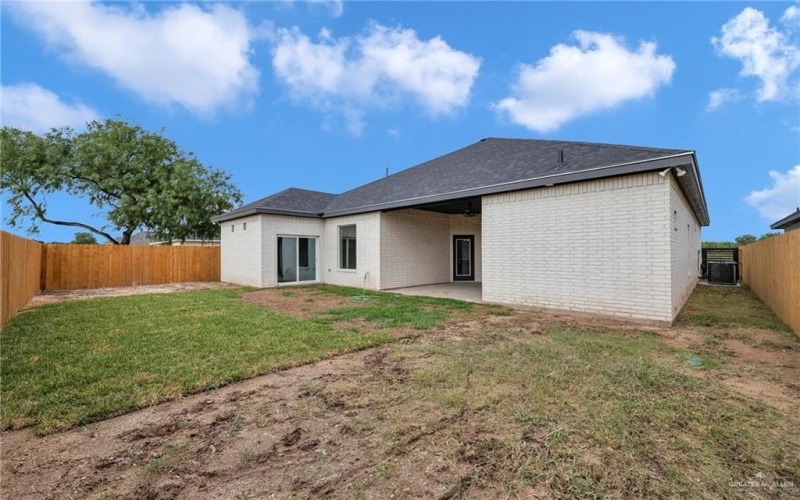 8007 N 48th Lane, McAllen, TX 78504, 4 Bedrooms Bedrooms, ,3 BathroomsBathrooms,Residential,For Sale,8007 N 48th Lane,0,485911