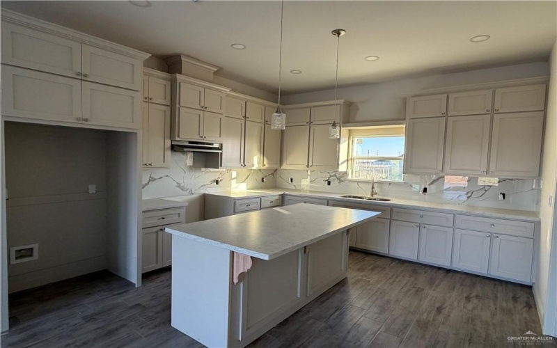 349 Barcelona Avenue, Donna, TX 78537, 3 Bedrooms Bedrooms, ,2 BathroomsBathrooms,Residential,For Sale,349 Barcelona Avenue,0,485920