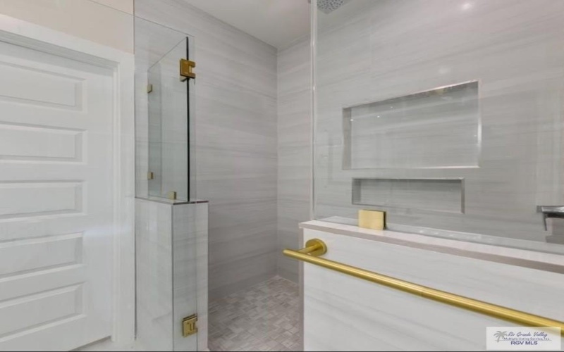 6108 MACKENNA DR, BROWNSVILLE, TX 78526, 4 Bedrooms Bedrooms, ,3 BathroomsBathrooms,Residential,For Sale,6108 MACKENNA DR,0,29769684