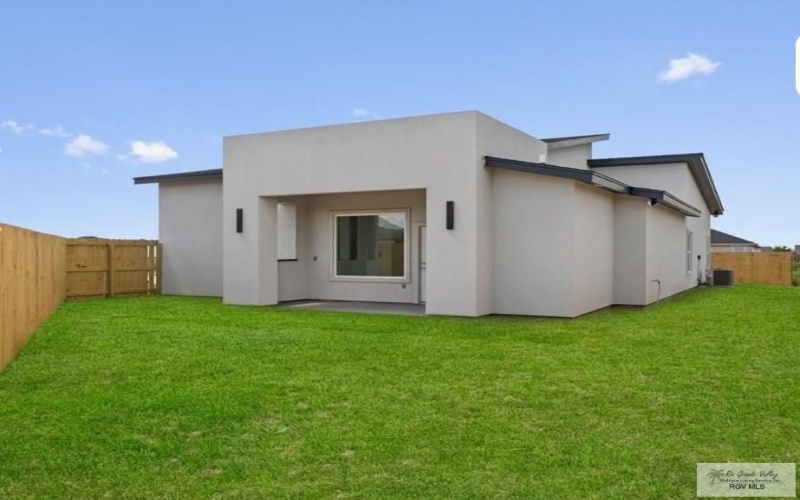 6108 MACKENNA DR, BROWNSVILLE, TX 78526, 4 Bedrooms Bedrooms, ,3 BathroomsBathrooms,Residential,For Sale,6108 MACKENNA DR,0,29769684