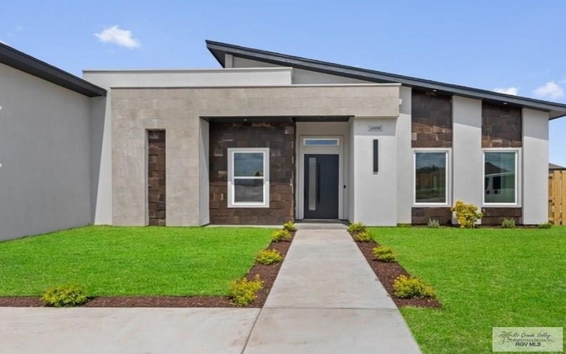 6108 MACKENNA DR, BROWNSVILLE, TX 78526, 4 Bedrooms Bedrooms, ,3 BathroomsBathrooms,Residential,For Sale,6108 MACKENNA DR,0,29769684