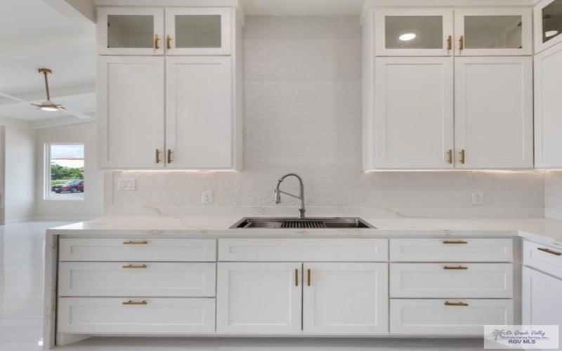 6108 MACKENNA DR, BROWNSVILLE, TX 78526, 4 Bedrooms Bedrooms, ,3 BathroomsBathrooms,Residential,For Sale,6108 MACKENNA DR,0,29769684