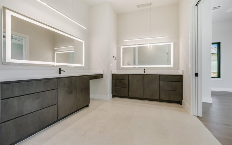 123 Azalea Loop, Horseshoe Bay, TX 78657, 3 Habitaciones Habitaciones , ,3 BañosBaños,Residential,En Venta,123 Azalea Loop,0,50086461