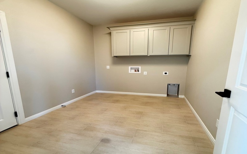 211 E Pennsylvania Ave, Midland, TX 79705, 4 Bedrooms Bedrooms, ,2 BathroomsBathrooms,Residential,For Sale,211 E Pennsylvania Ave,0,50086471