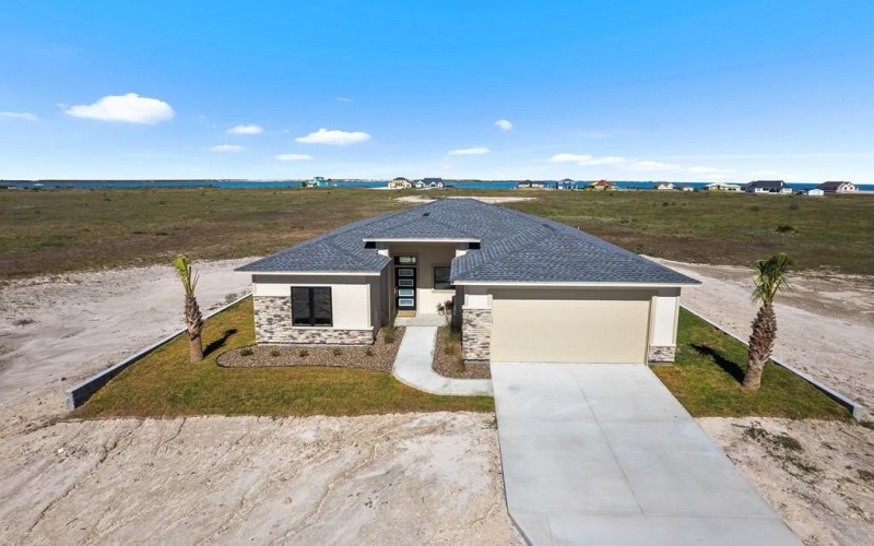 205, 209, 213 Trout Side Way, ROCKPORT, TX 78382, 3 Habitaciones Habitaciones , ,3 BañosBaños,Residential,En Venta,205,209,213 Trout Side Way,0,149038