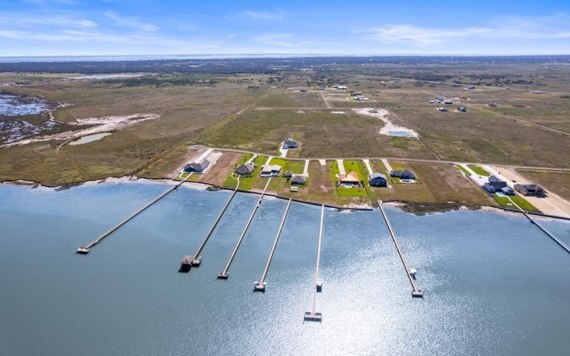 205, 209, 213 Trout Side Way, ROCKPORT, TX 78382, 3 Habitaciones Habitaciones , ,3 BañosBaños,Residential,En Venta,205,209,213 Trout Side Way,0,149038