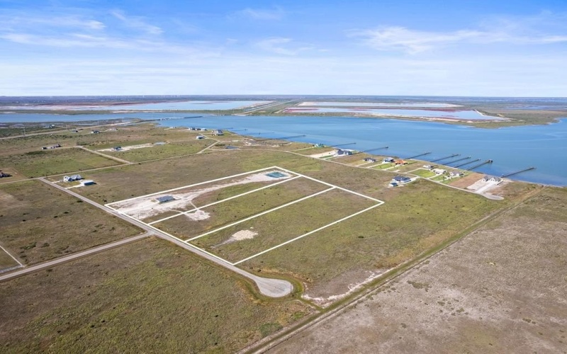 205, 209, 213 Trout Side Way, ROCKPORT, TX 78382, 3 Habitaciones Habitaciones , ,3 BañosBaños,Residential,En Venta,205,209,213 Trout Side Way,0,149038