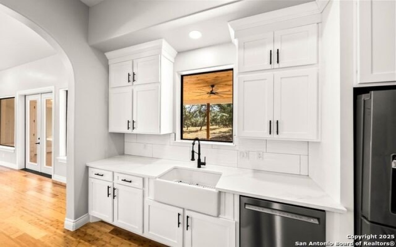 1954 Venezia, New Braunfels, TX 78132, 4 Bedrooms Bedrooms, ,3 BathroomsBathrooms,Residential,For Sale,1954 Venezia,0,1919634