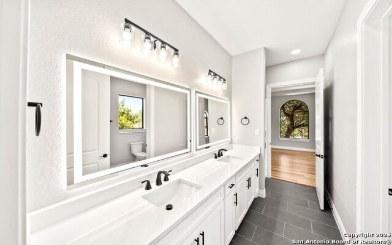 1954 Venezia, New Braunfels, TX 78132, 4 Bedrooms Bedrooms, ,3 BathroomsBathrooms,Residential,For Sale,1954 Venezia,0,1919634