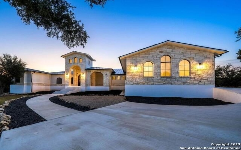 1954 Venezia, New Braunfels, TX 78132, 4 Bedrooms Bedrooms, ,3 BathroomsBathrooms,Residential,For Sale,1954 Venezia,0,1919634