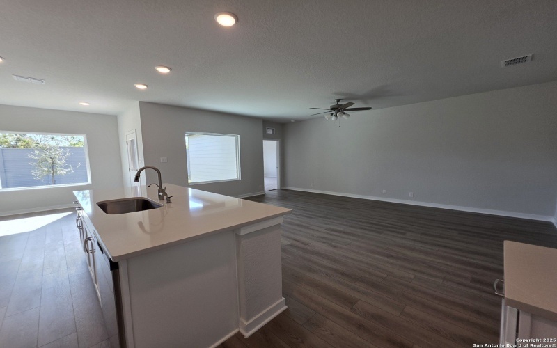 12808 Hill Plains Dr., Schertz, TX 78154, 3 Habitaciones Habitaciones , ,2 BañosBaños,Residential,En Venta,12808 Hill Plains Dr.,0,1919713