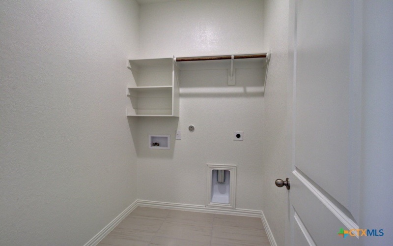 1668 Seekat Drive, New Braunfels, TX 78132, 4 Habitaciones Habitaciones , ,3 BañosBaños,Residential,En Venta,1668 Seekat Drive,0,596814