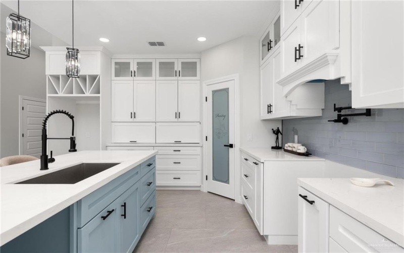 2309 Cardinal Drive, Weslaco, TX 78599, 3 Bedrooms Bedrooms, ,2 BathroomsBathrooms,Residential,For Sale,2309 Cardinal Drive,0,485934