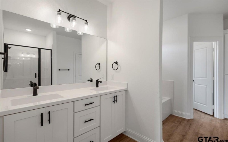 15335 CR 196, Tyler, TX 75703, 3 Bedrooms Bedrooms, ,2 BathroomsBathrooms,Residential,For Sale,15335 CR 196,0,25016029