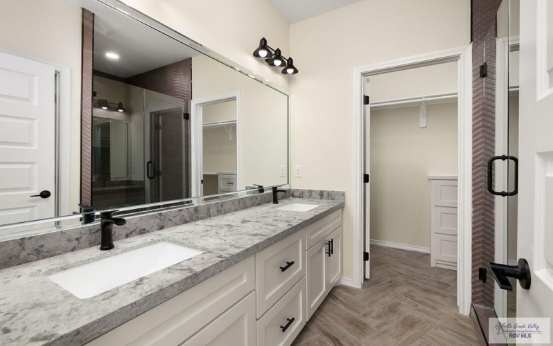 1702 ALYSSA DR, MERCEDES, TX 78570, 3 Habitaciones Habitaciones , ,2 BañosBaños,Residential,En Venta,1702 ALYSSA DR,0,29768862