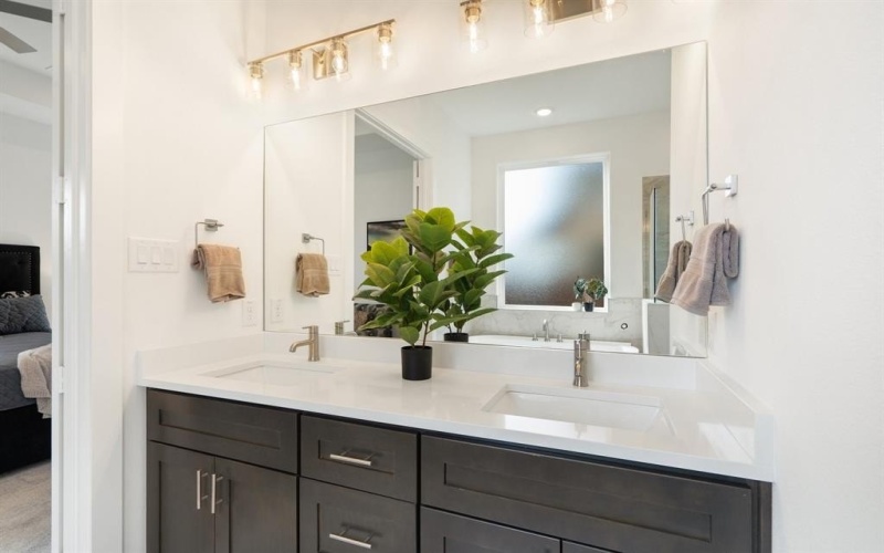 2105 Oak Haven Court, Garland, TX 75044, 4 Habitaciones Habitaciones , ,3 BañosBaños,Residential,En Venta,2105 Oak Haven Court,0,20969544