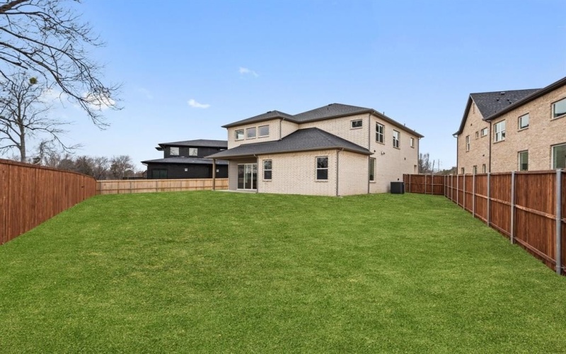 2105 Oak Haven Court, Garland, TX 75044, 4 Habitaciones Habitaciones , ,3 BañosBaños,Residential,En Venta,2105 Oak Haven Court,0,20969544