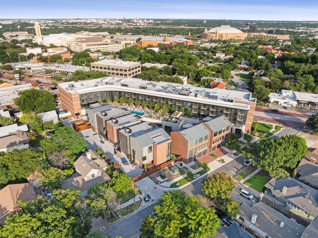 1217 Dorothy Lane #4, Fort Worth, TX 76107, 3 Bedrooms Bedrooms, ,2 BathroomsBathrooms,Residential,For Sale,1217 Dorothy Lane,0,21014509