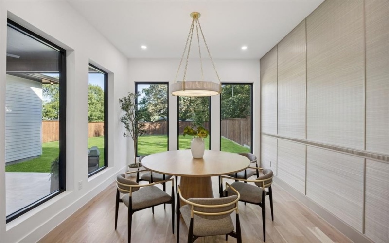 8922 San Benito Way, Dallas, TX 75218, 6 Habitaciones Habitaciones , ,6 BañosBaños,Residential,En Venta,8922 San Benito Way,0,21043955