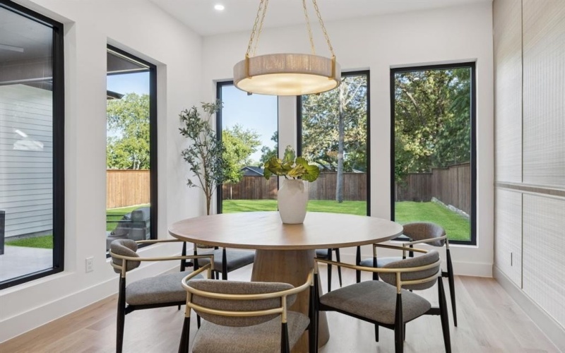 8922 San Benito Way, Dallas, TX 75218, 6 Habitaciones Habitaciones , ,6 BañosBaños,Residential,En Venta,8922 San Benito Way,0,21043955