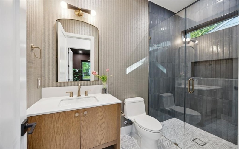 8922 San Benito Way, Dallas, TX 75218, 6 Habitaciones Habitaciones , ,6 BañosBaños,Residential,En Venta,8922 San Benito Way,0,21043955