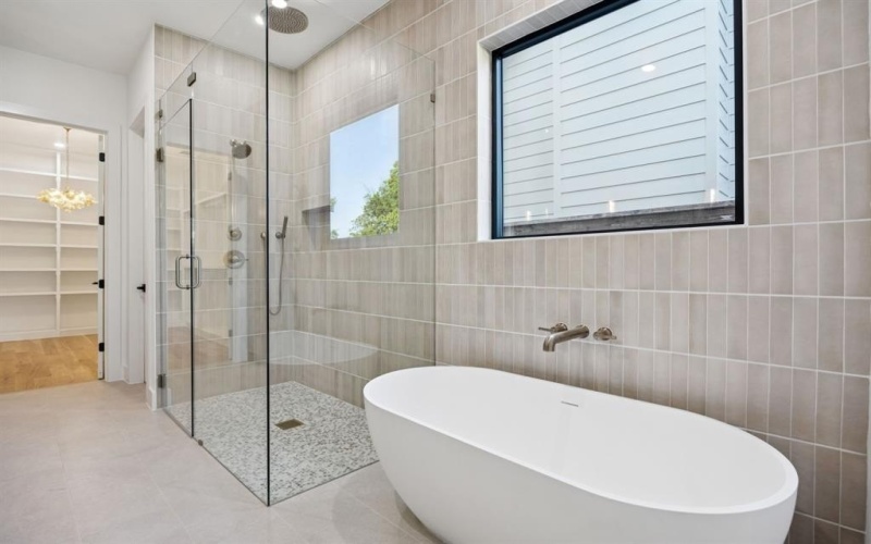 8922 San Benito Way, Dallas, TX 75218, 6 Habitaciones Habitaciones , ,6 BañosBaños,Residential,En Venta,8922 San Benito Way,0,21043955