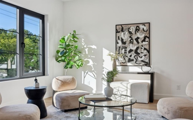 8922 San Benito Way, Dallas, TX 75218, 6 Habitaciones Habitaciones , ,6 BañosBaños,Residential,En Venta,8922 San Benito Way,0,21043955