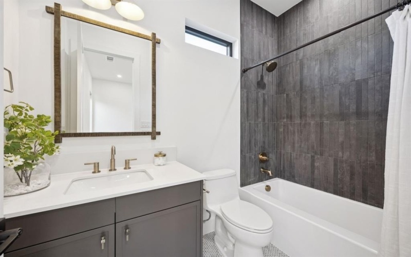 8922 San Benito Way, Dallas, TX 75218, 6 Habitaciones Habitaciones , ,6 BañosBaños,Residential,En Venta,8922 San Benito Way,0,21043955