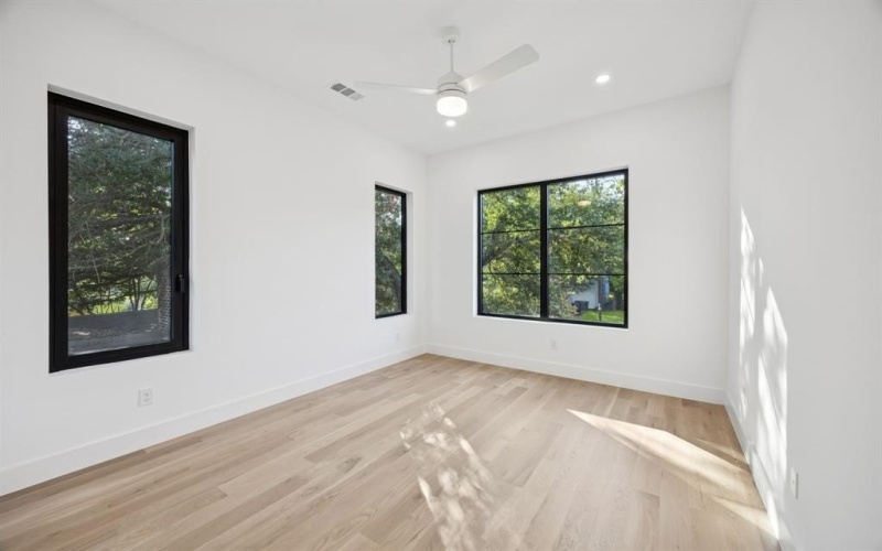 8922 San Benito Way, Dallas, TX 75218, 6 Habitaciones Habitaciones , ,6 BañosBaños,Residential,En Venta,8922 San Benito Way,0,21043955