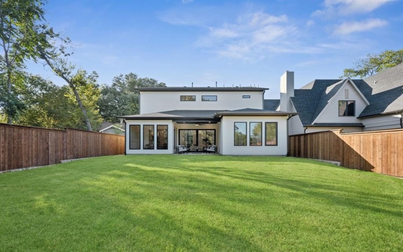 8922 San Benito Way, Dallas, TX 75218, 6 Habitaciones Habitaciones , ,6 BañosBaños,Residential,En Venta,8922 San Benito Way,0,21043955