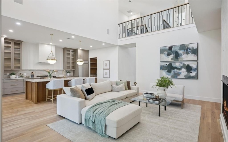 8922 San Benito Way, Dallas, TX 75218, 6 Habitaciones Habitaciones , ,6 BañosBaños,Residential,En Venta,8922 San Benito Way,0,21043955