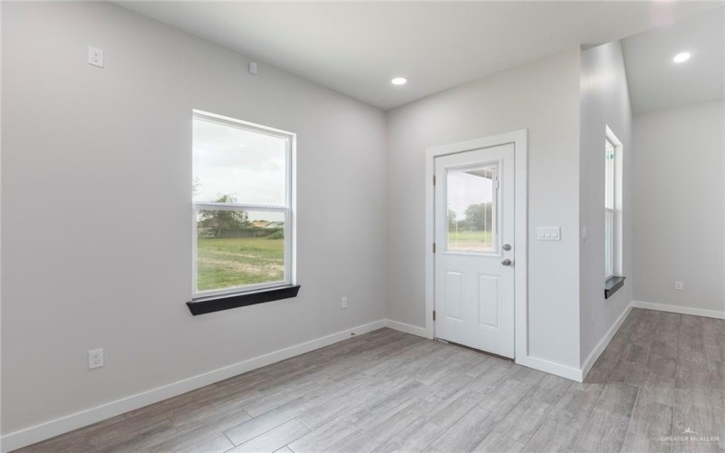 2831 Sienna Drive, Weslaco, TX 78599, 4 Bedrooms Bedrooms, ,2 BathroomsBathrooms,Residential,For Sale,2831 Sienna Drive,0,469636